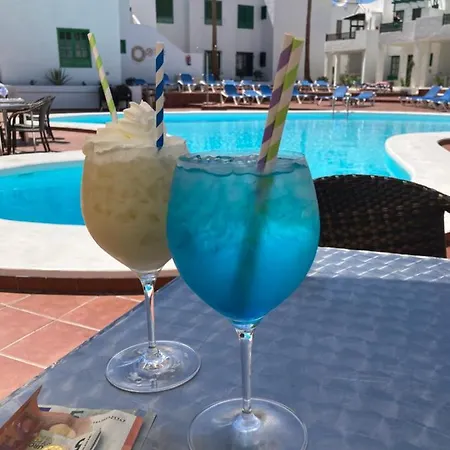 Appartement Lovely Pool View Near Beach, Luz Y Mar + Vv License *
