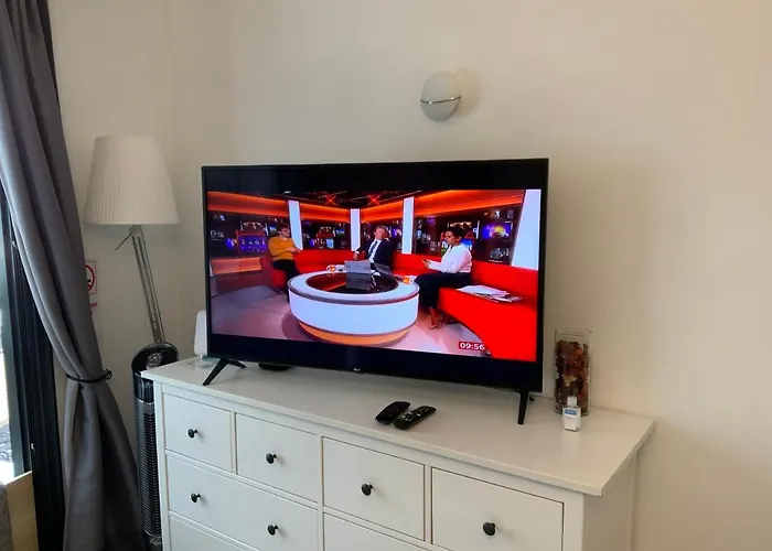 Lovely Pool View Near Beach, Luz Y Mar + Vv License شقة