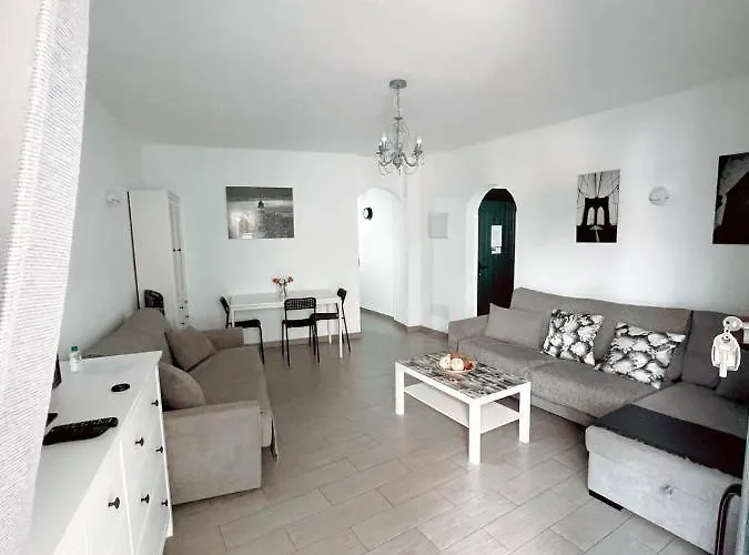 Lovely Pool View Near Beach, Luz Y Mar + Vv License Apartament *